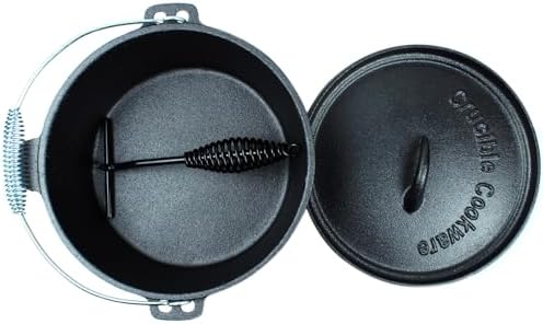 Pre-Seasoned Cast Iron Camp Dutch Oven, 4.1 qt, including Lid Lifter, Lid Stand and Silicone Handle Holders - Image 4