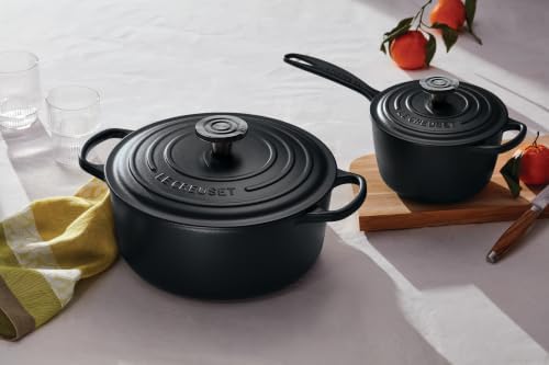 Le Creuset Enameled Cast Iron Round Dutch Oven, 5.5 qt., Licorice/Crucible - Image 5