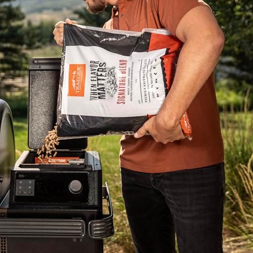 Traeger Grills Signature Blend 100% All-Natural Wood Pellets for Smokers and Pellet Grills, BBQ, Bake, Roast, 18 lb. Bag - Image 4