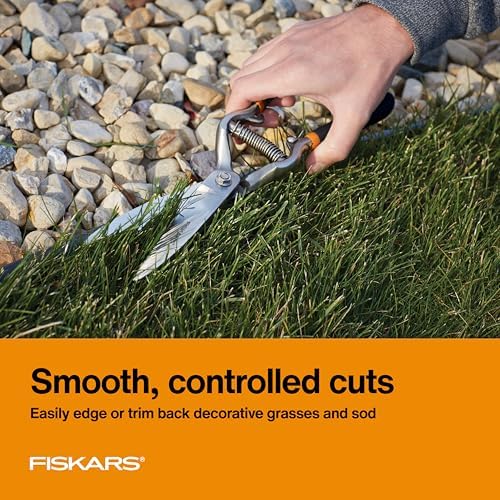 Fiskars 5" Forged Grass Shears, Handheld Grass Clippers for Lawn & Garden - Image 2