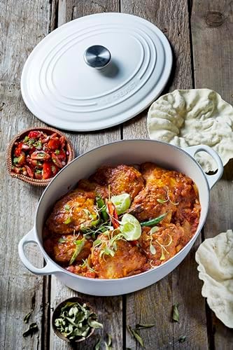 Le Creuset Enameled Cast Iron Oval Dutch Oven, 6.75 qt., White - Image 6