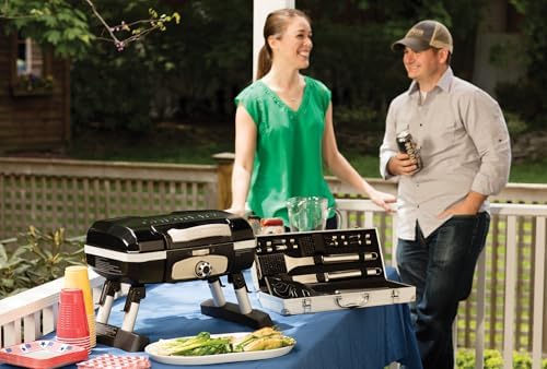Cuisinart Gas Grill, Petite Gourmet, Foldable Design with Handle, 5,500 BTU - Image 6