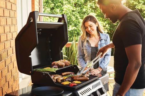 Napoleon Freestyle 365 3-Burner Propane Grill - Image 4