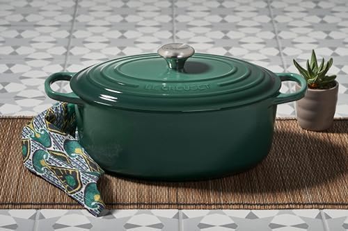 Le Creuset Enameled Cast Iron Oval Dutch Oven, 6.75 qt., Artichaut - Image 5