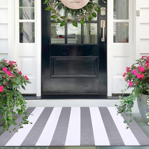 IOHOUZE 27.5x43 Striped Outdoor Door Mat, Washable Porch Rug, Grey/White by iOhouze