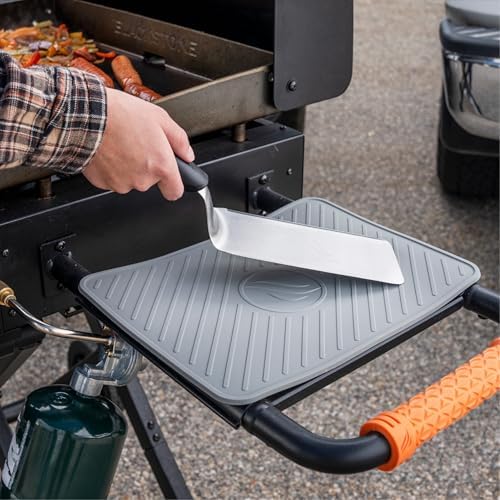Blackstone 4222 Silicone Large Griddle Spatula Mat, Serving Spoon Drip Pad & Grill Utensil Holder for Kitchen, Stovetop, Cooking & Countertop-Heat Resistant, Non Slip, Heavy Duty (9.25" x 12.2") - Image 3